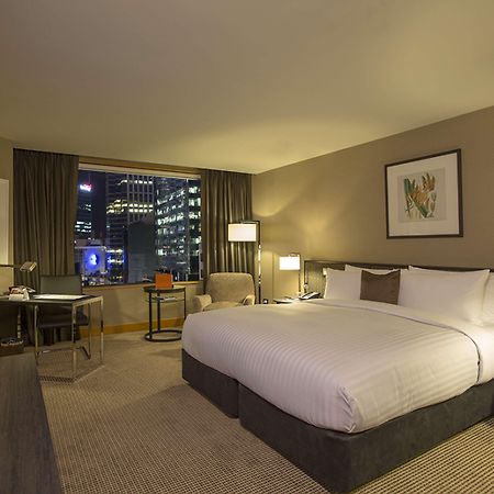 Jw Marriott Auckland Otel Dış mekan fotoğraf A guest room at the Mandarin Oriental, New York